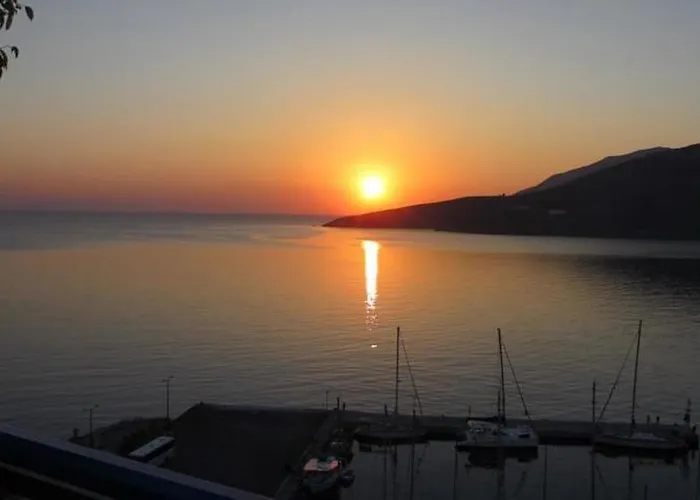 شقة Marinas