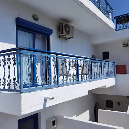 Апартаменты Marinas Studios Ливадия