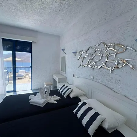 Marinas Studios